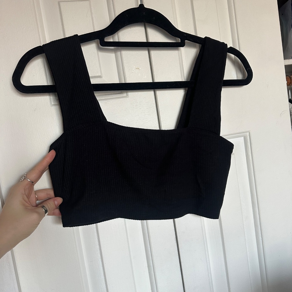 Reformation black top - Picture 2 of 5